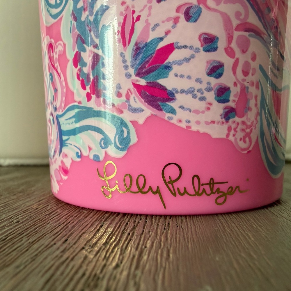 Gently used Lilly Pulitzer 24 oz straw tumbler jellyfish pink purple - Picture 8 of 10